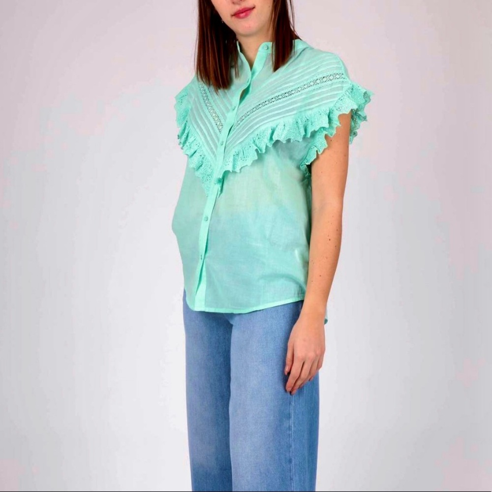 Essentiel Antwerp sloeber sleeveless frilled top